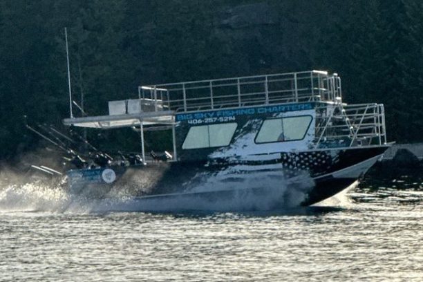 a small boat in a body of water